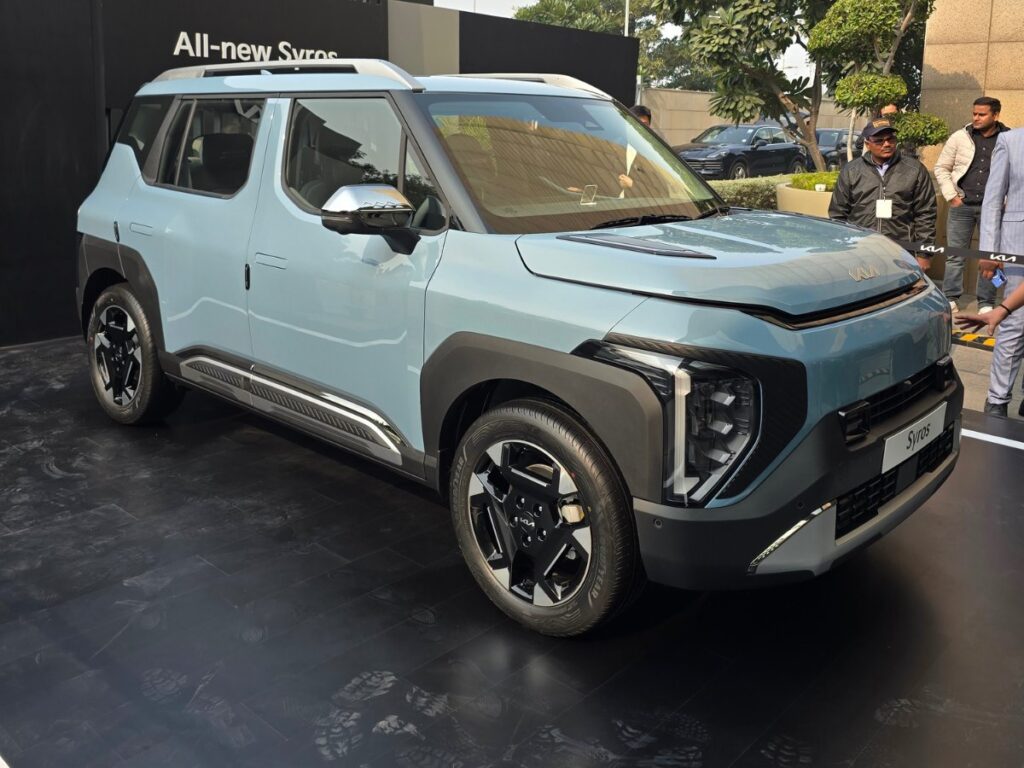 Kia syros 2025