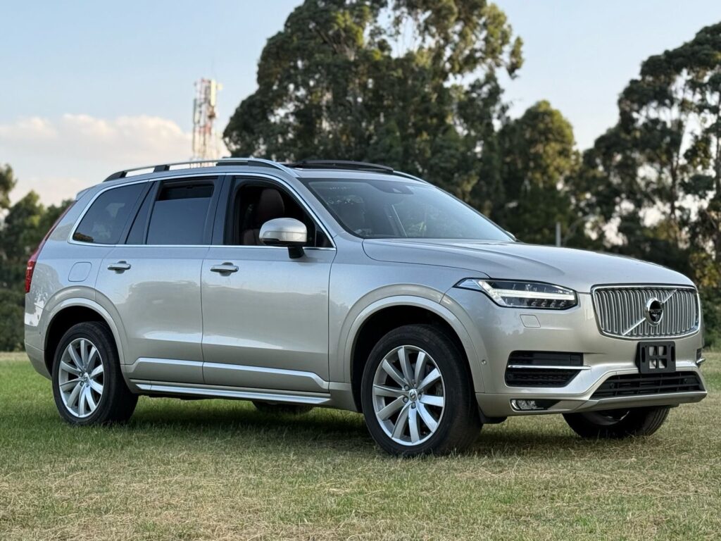 Volvo XC90 2025