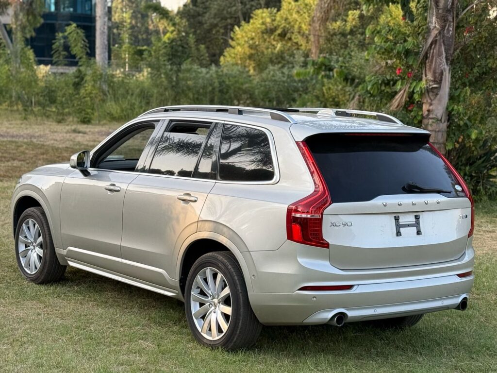 Volvo XC90 2025