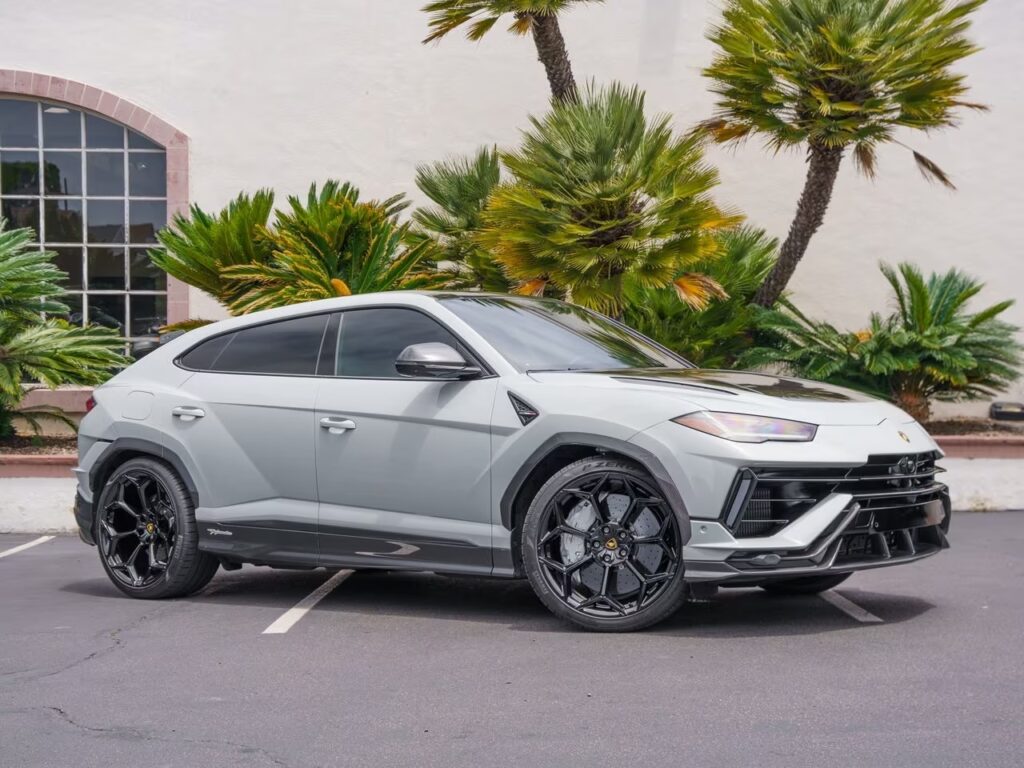 lamborghini urus price in india