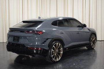 lamborghini urus price in india