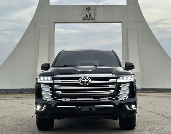 Toyota Land Cruiser Price in India: Complete 2025 Overview